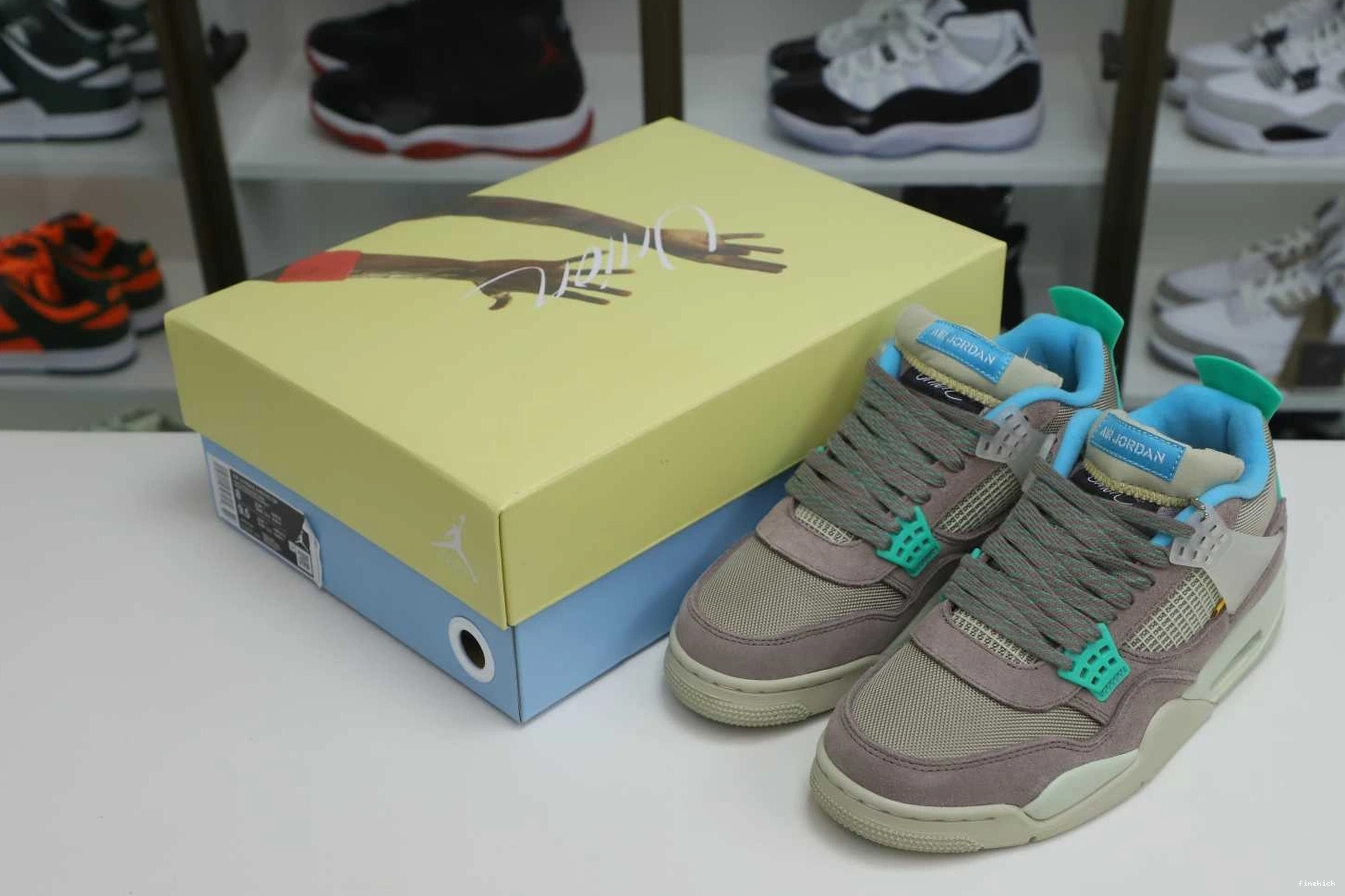 UNION RETRO 4 X 'TAUPE JORDAN HAZE' AIR LA 1210